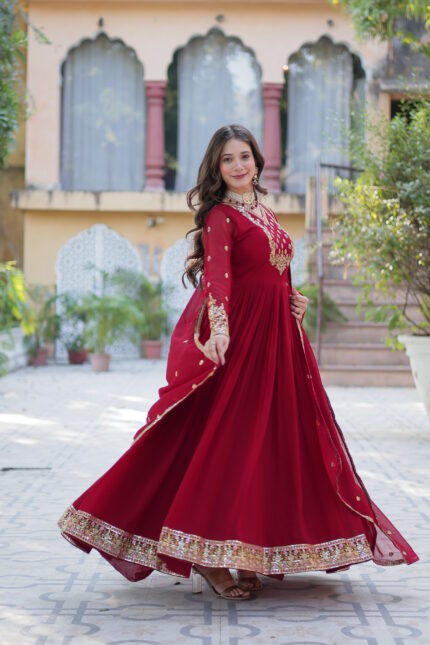 Get ready to shine with these stunning outfit Made from Faux blooming And Sequins Embroidered Work