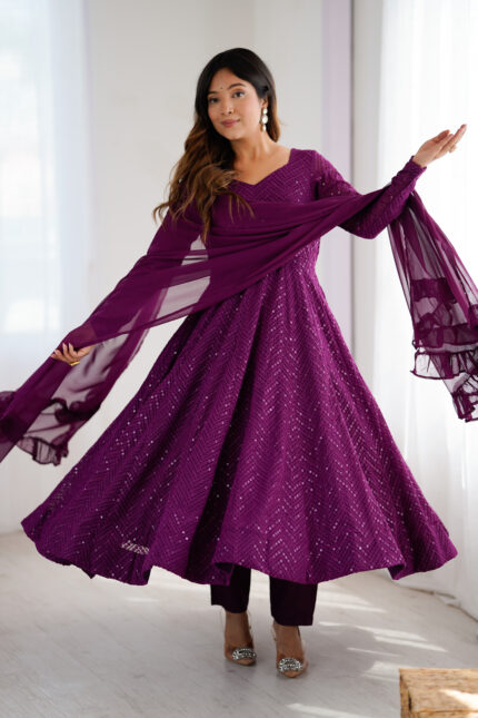 FULLY FLAIR KALI PATTERN AND CANVAS PATTA WITH DUPPTA SET,PENT READY TO WEAR